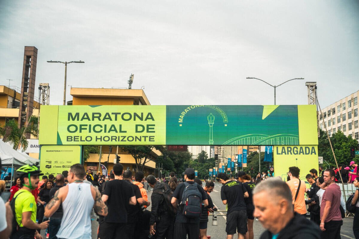 Corredores em prova de rua