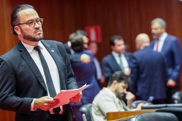 Projeto que acelera repasse de emendas parlamentares é aprovado