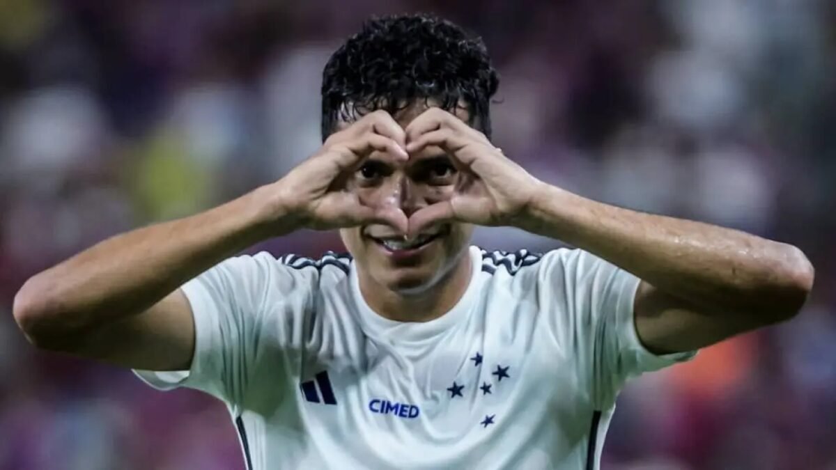 Bruno Rodrigues completa cem jogos pelo Cruzeiro na Série A