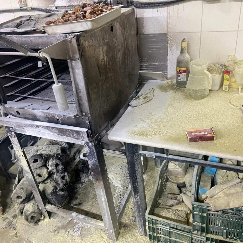 Fogo atinge prédio de engenharia da UFMG após falha em botijão de gás