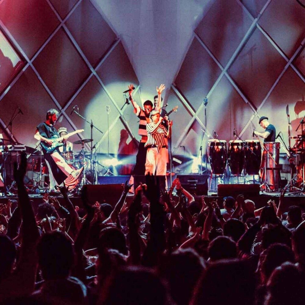 Apresentação ao vivo da banda Lamparina